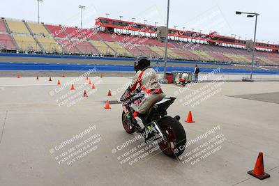 media/Oct-15-2022-Fastrack Riders (Sat) [[9a18b22502]]/Level3/Grid Shots/